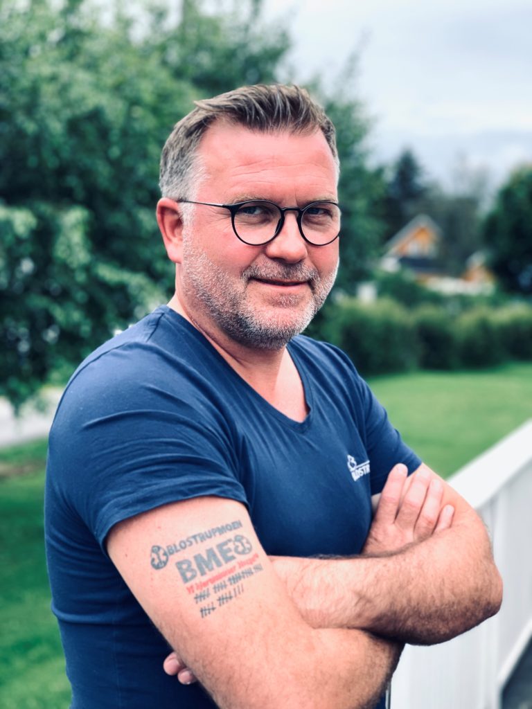 Lars Håkon Blostrupmoen Grunnlegger og eier